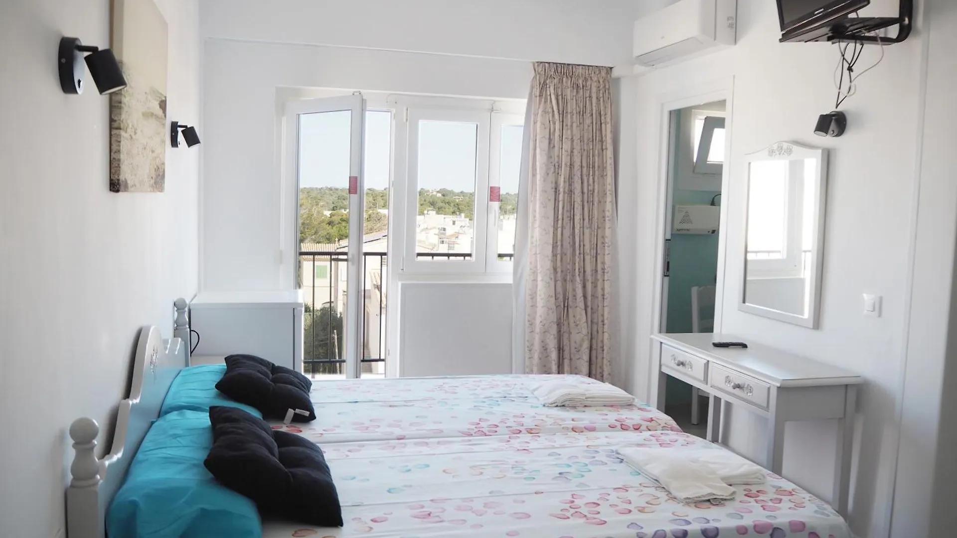 Hotel Rocamar Cala Figuera